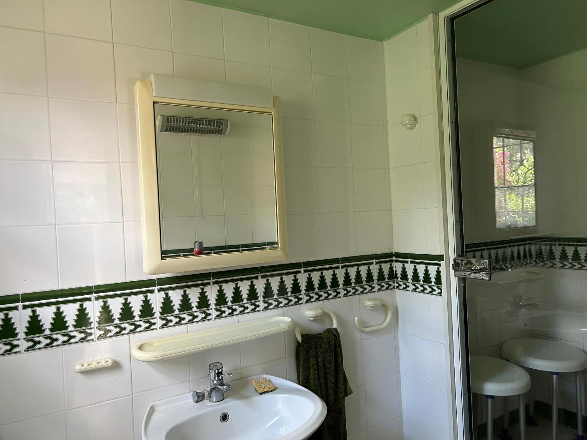 Chambre Dans Dependance Avec Sdb Octon Ngoại thất bức ảnh